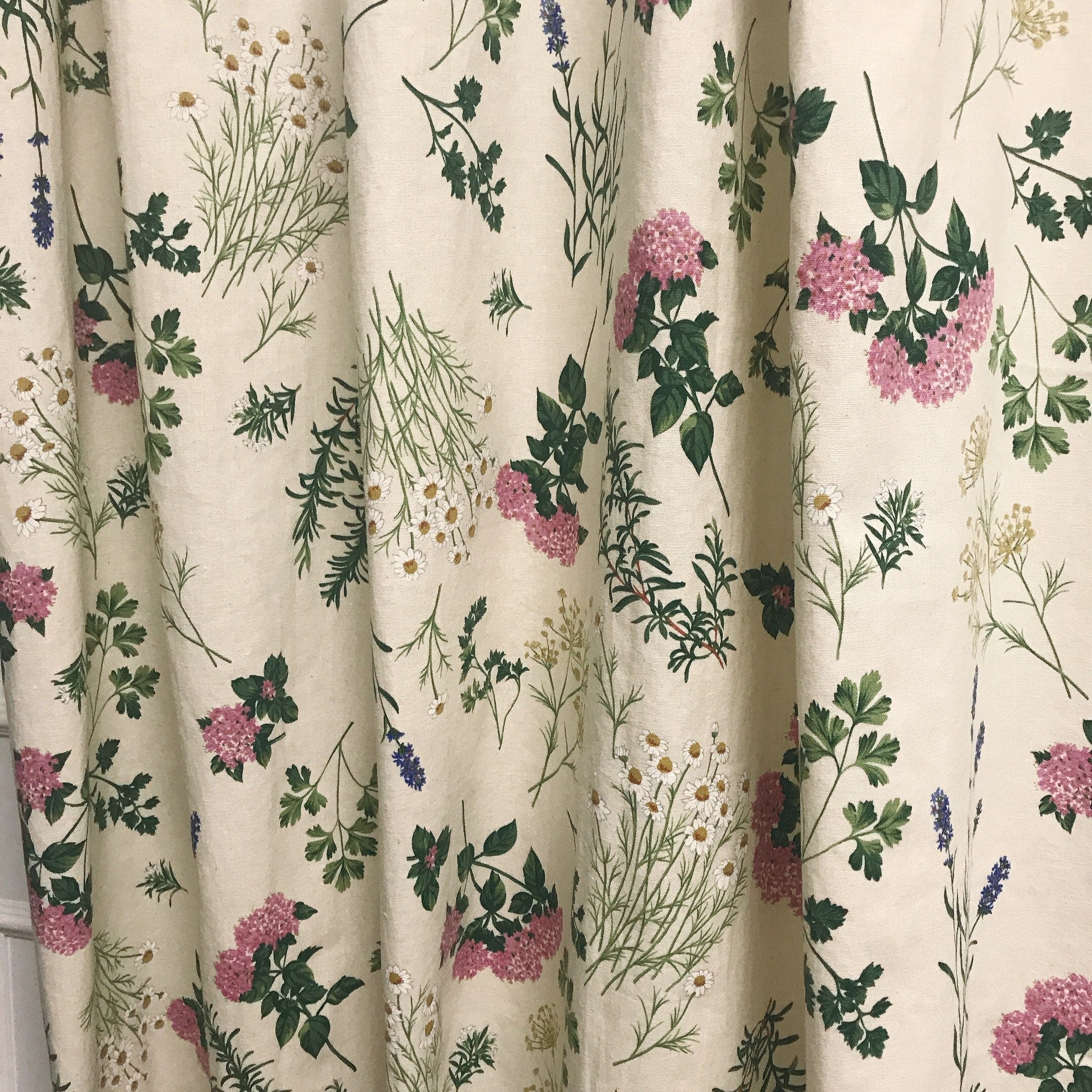 Hydrangea Floral Curtain on Ivory