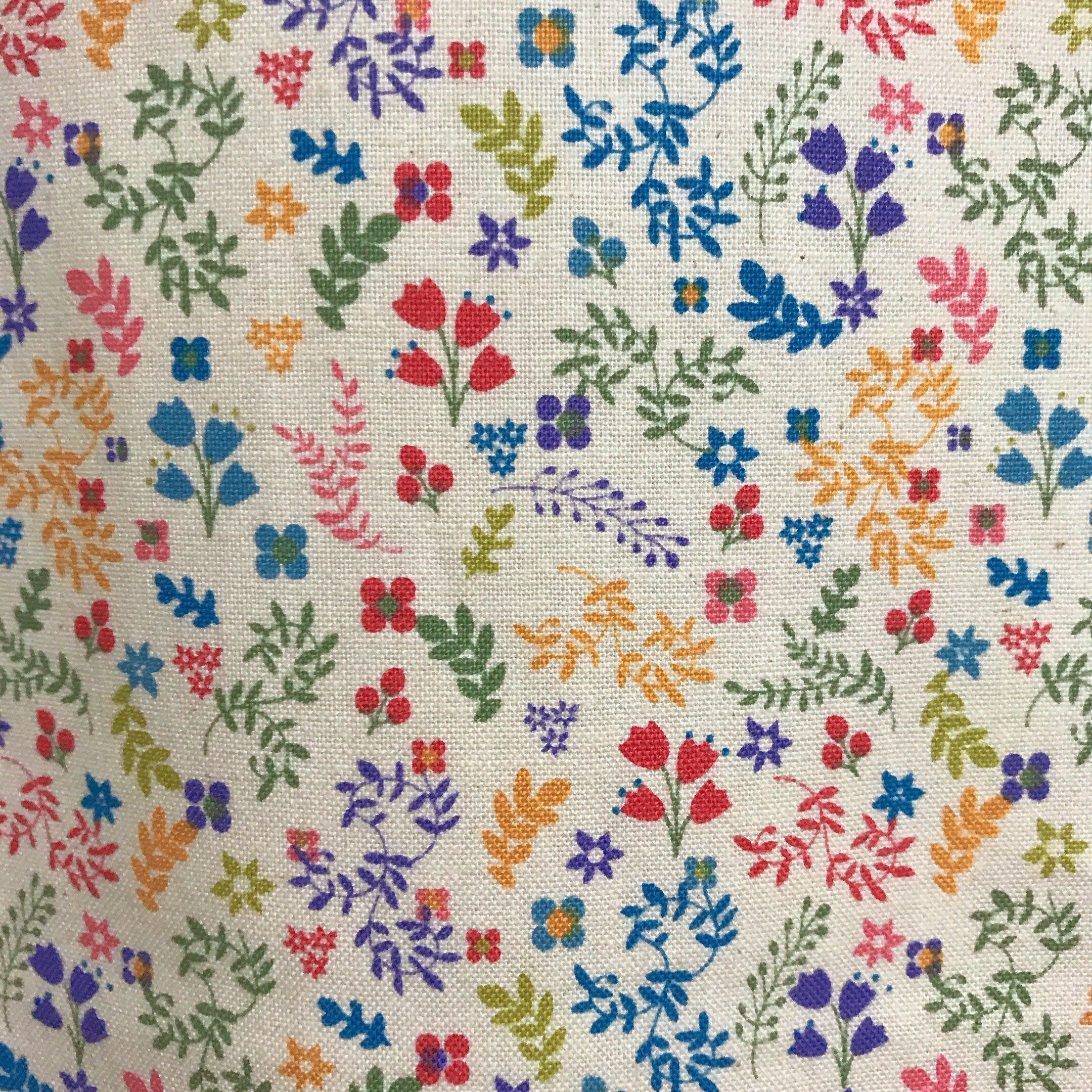 Small Flowers And Leaves Curtain