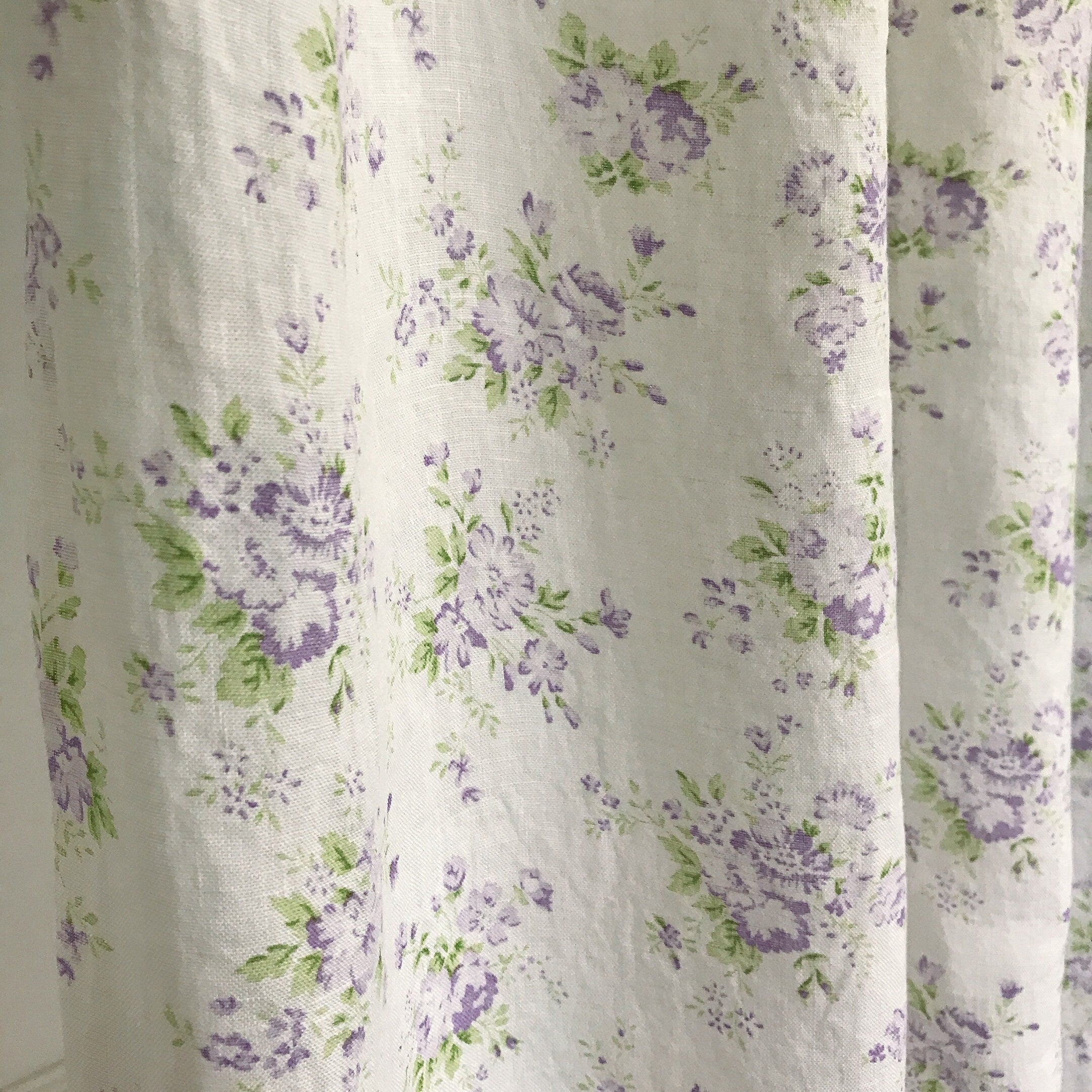 Floral Curtain in Pale Lavender Rose on White