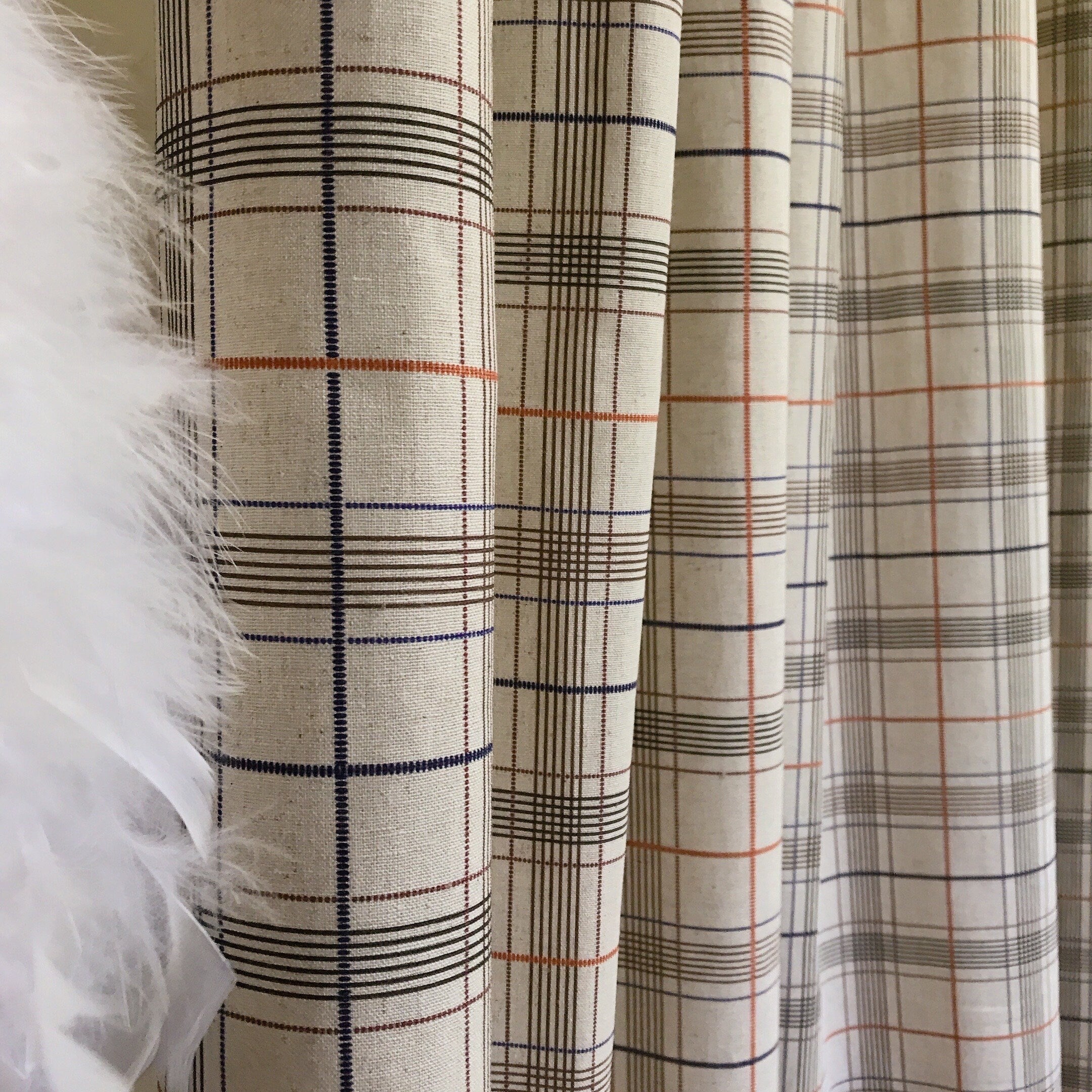 Rideau à carreaux orange marron bleu indigo sur beige naturel