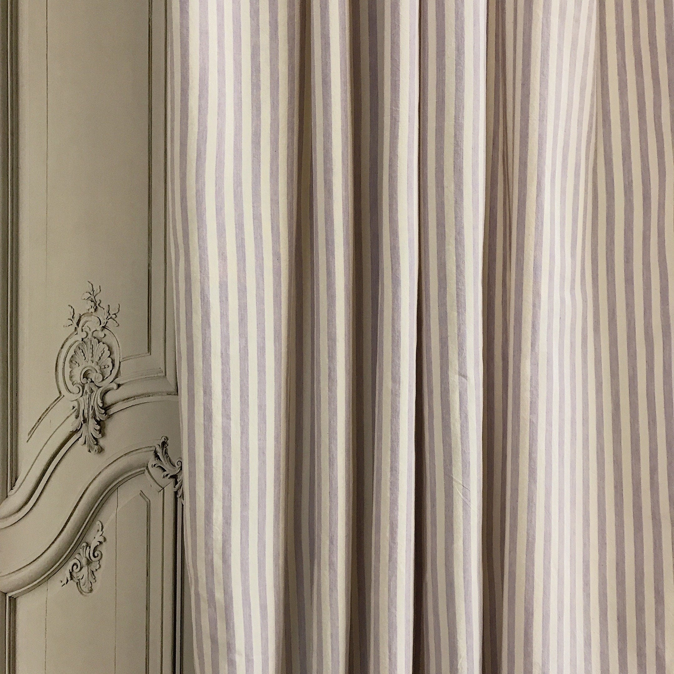 Faded Lavender Stripe Curtain on Ivory
