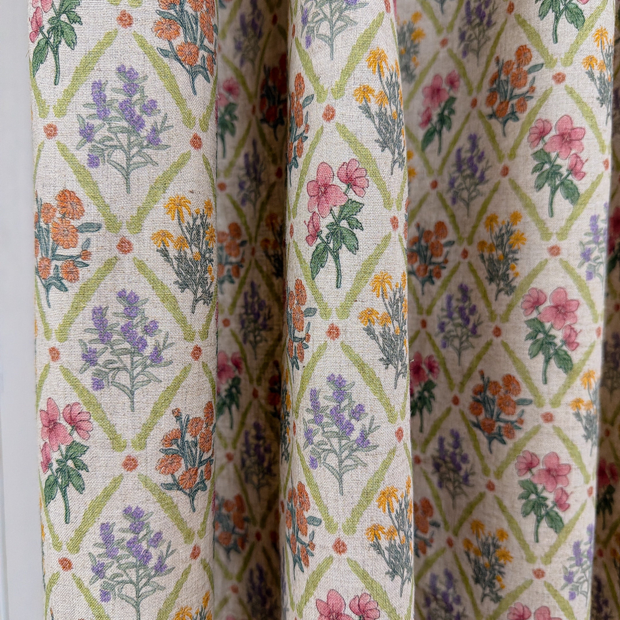 Floral Rhombus Curtain on Natural Beige