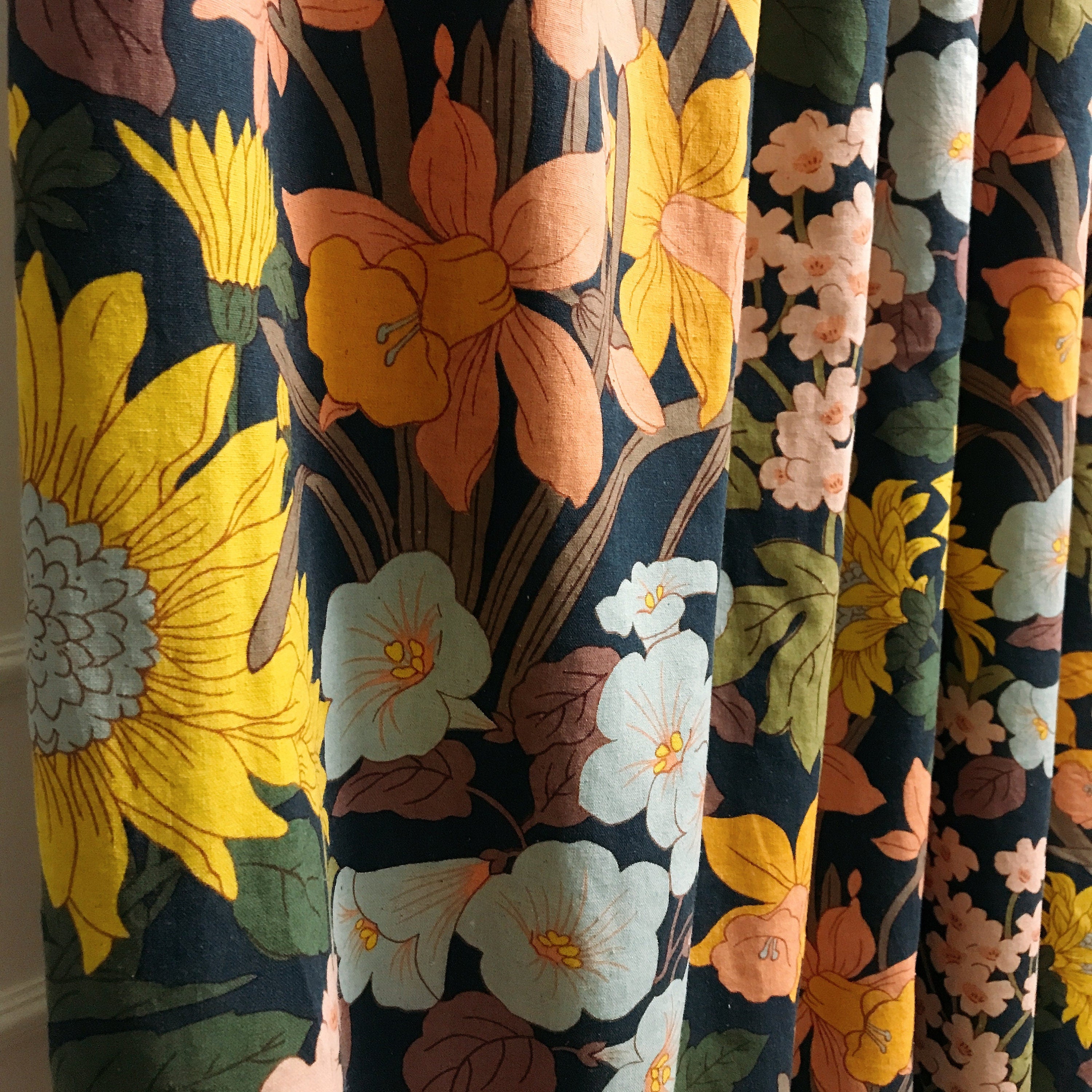 Sunflower Blossom Curtain on Dark Navy