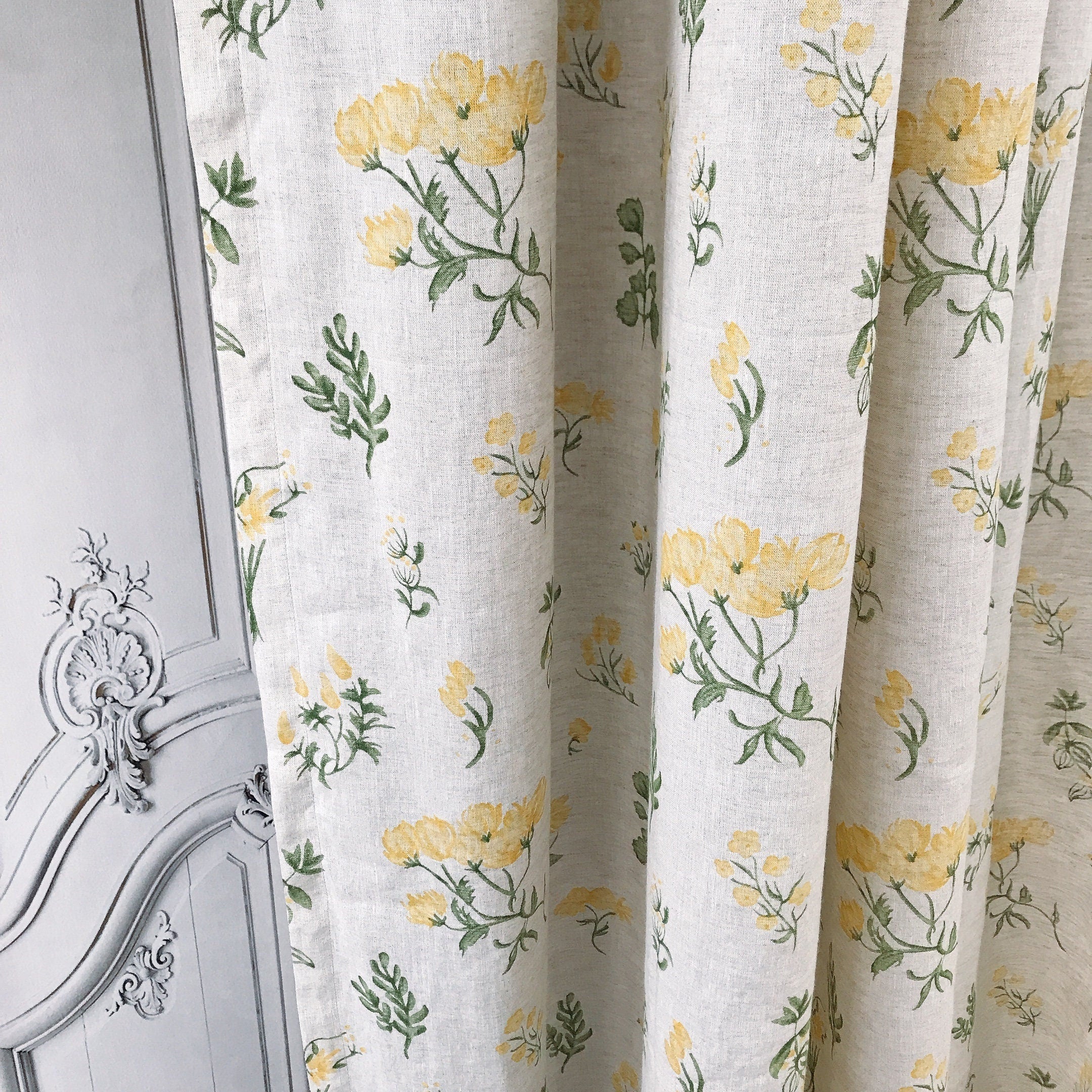 Pale Yellow Floral Curtain on Soft Light Melange